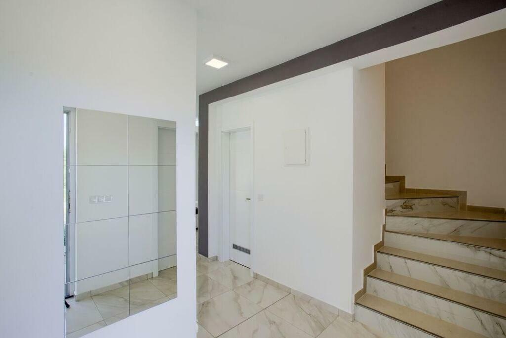Plovanija Villa Sanja מראה חיצוני תמונה